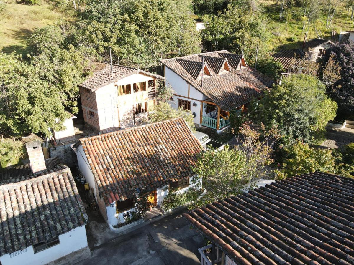 Hostal Mamá Hilda Chugchilán Exterior foto