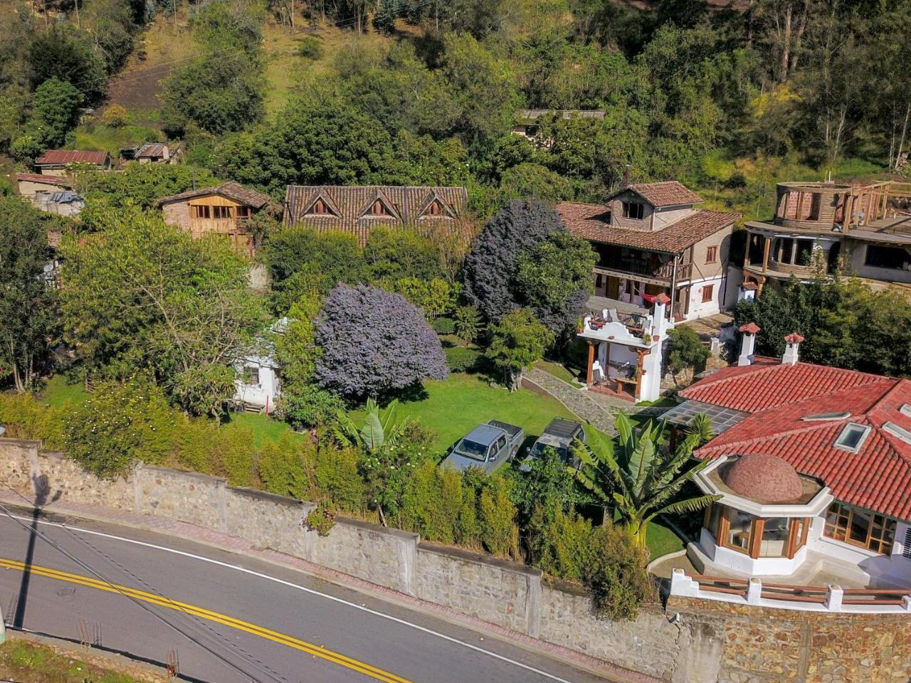 Hostal Mamá Hilda Chugchilán Exterior foto